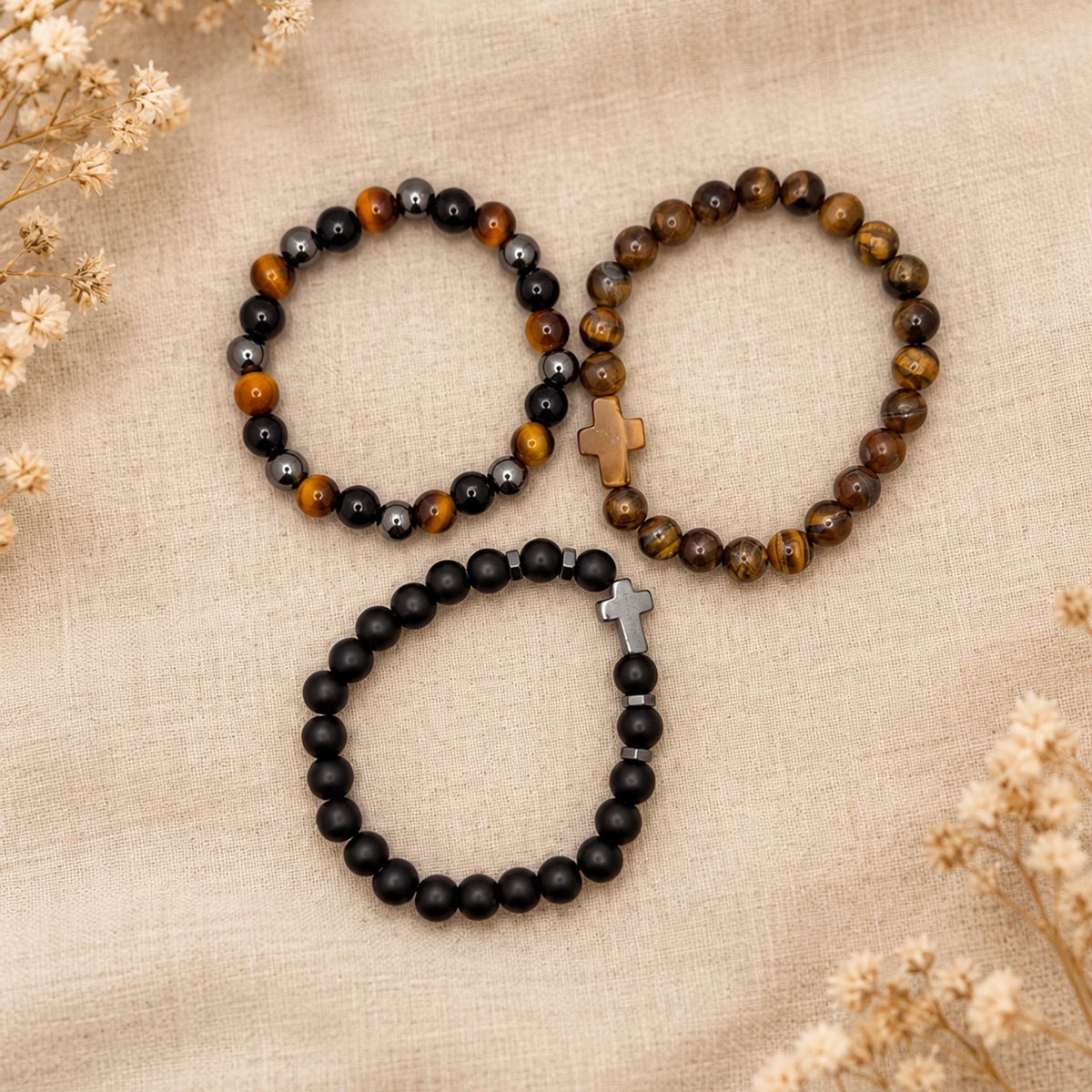 Set de pulseras oscuras