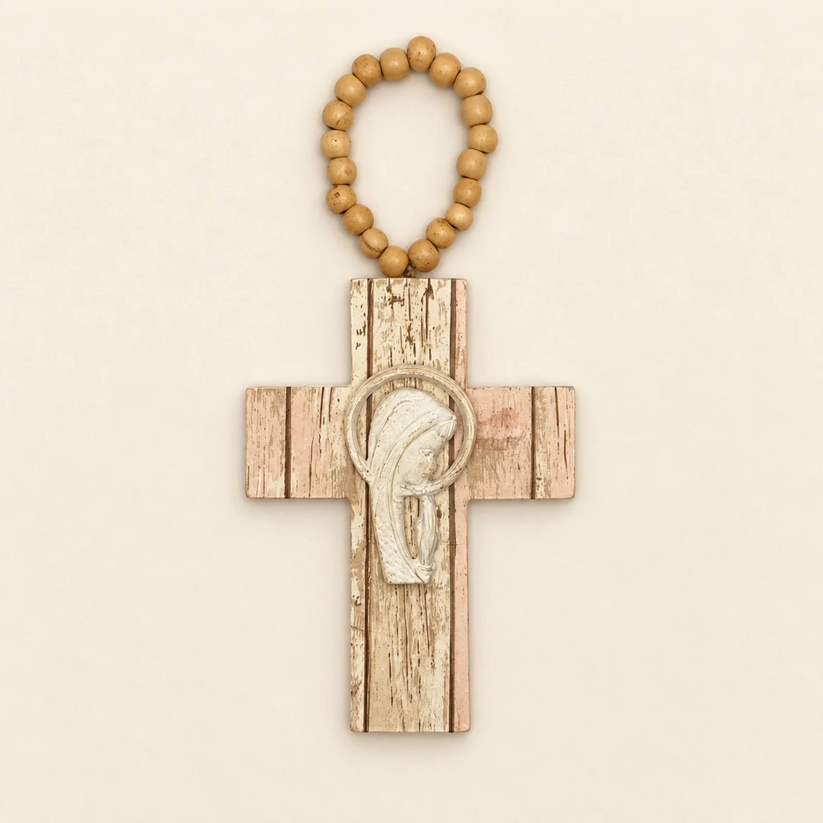 Cruz de madera con decenario