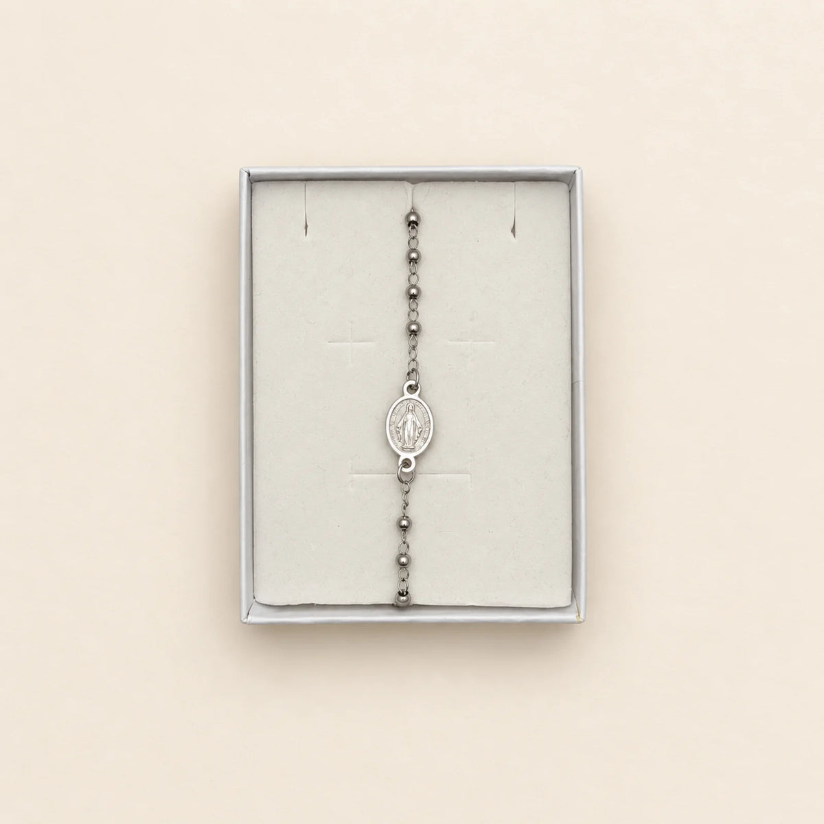 Collar fino en estuche
