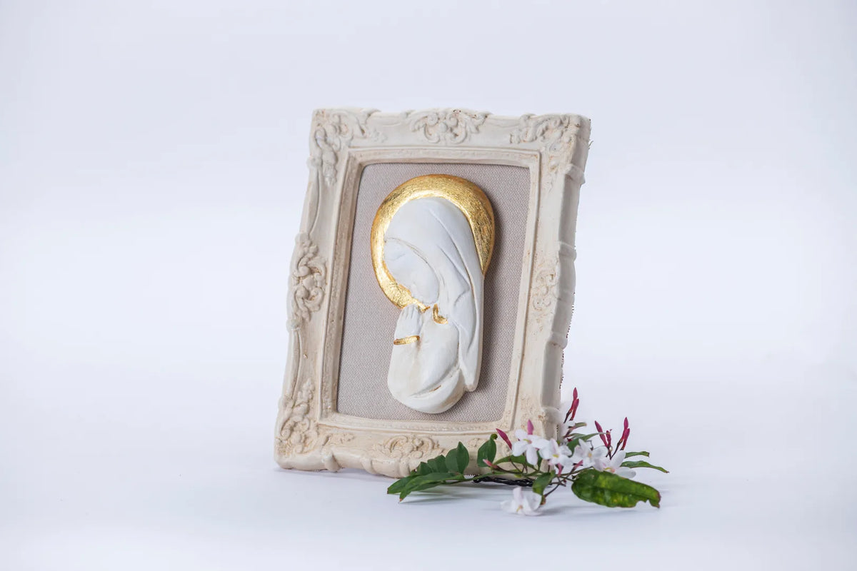 Cuadro Virgen con Niño y halo dorado