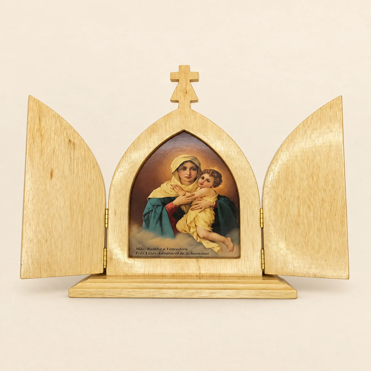 Tríptico religioso de madera