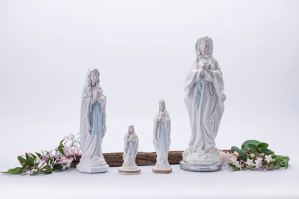 Colección de Virgen con manto azul
