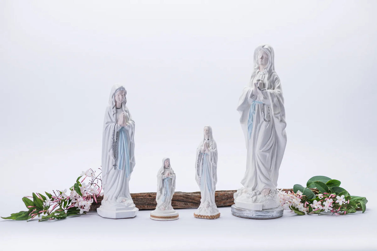 Colección de Virgen con manto azul