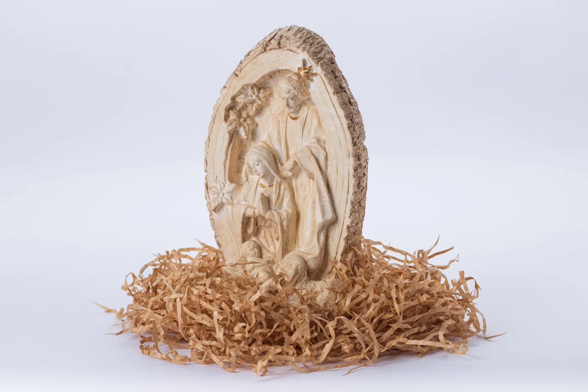 Nacimiento en placa oval