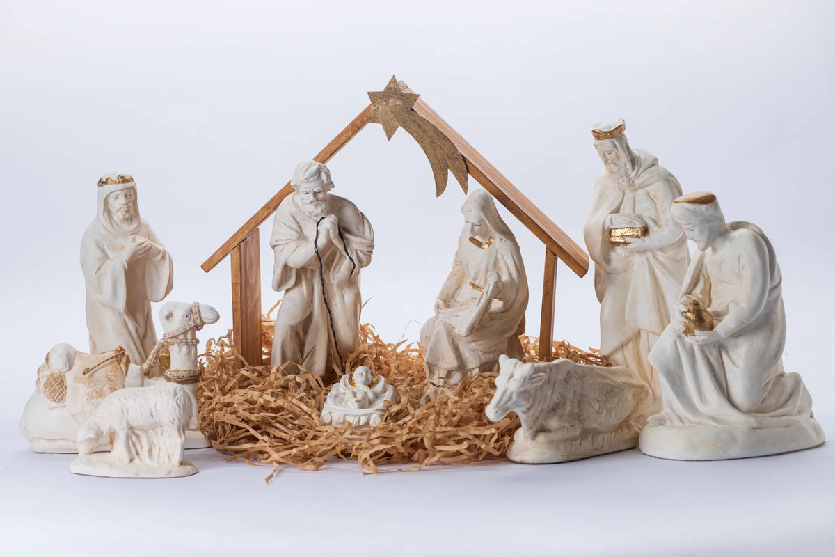 Pesebre completo con figuras grandes