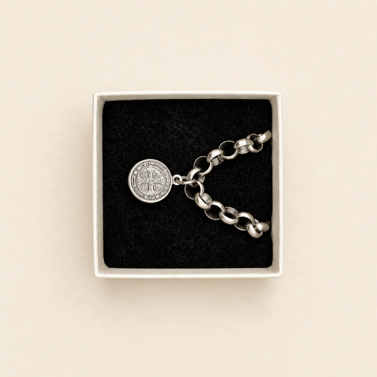 Pulsera de cadena con medalla