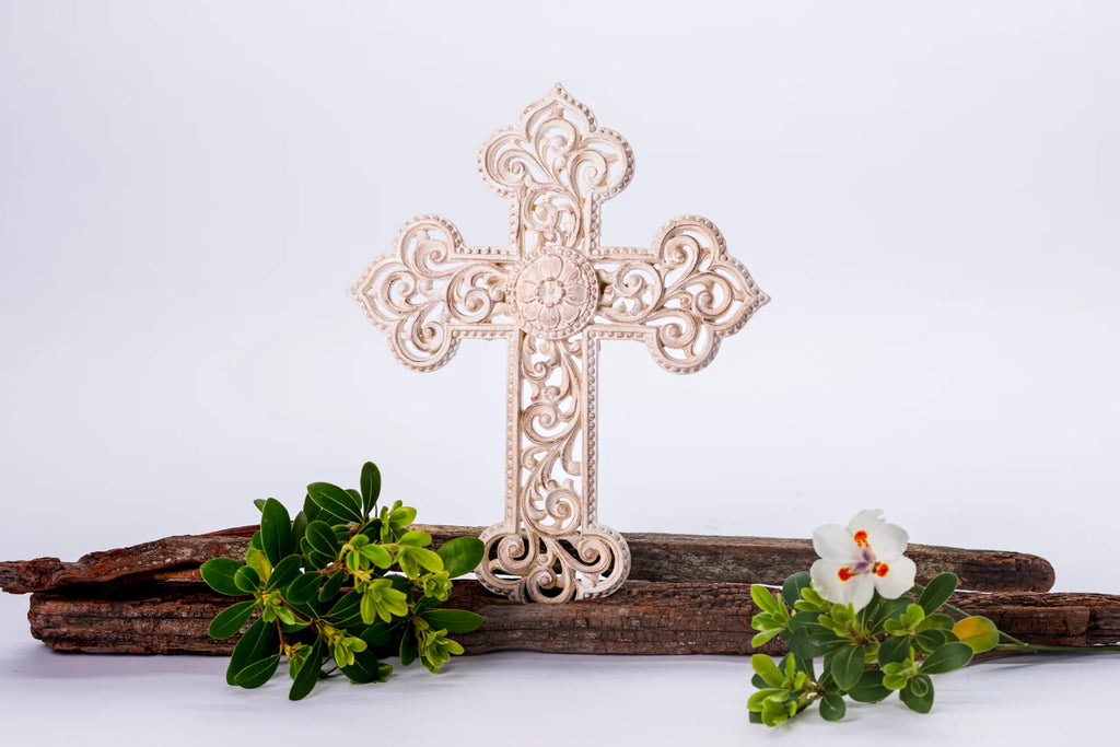 Cruz ornamental clara