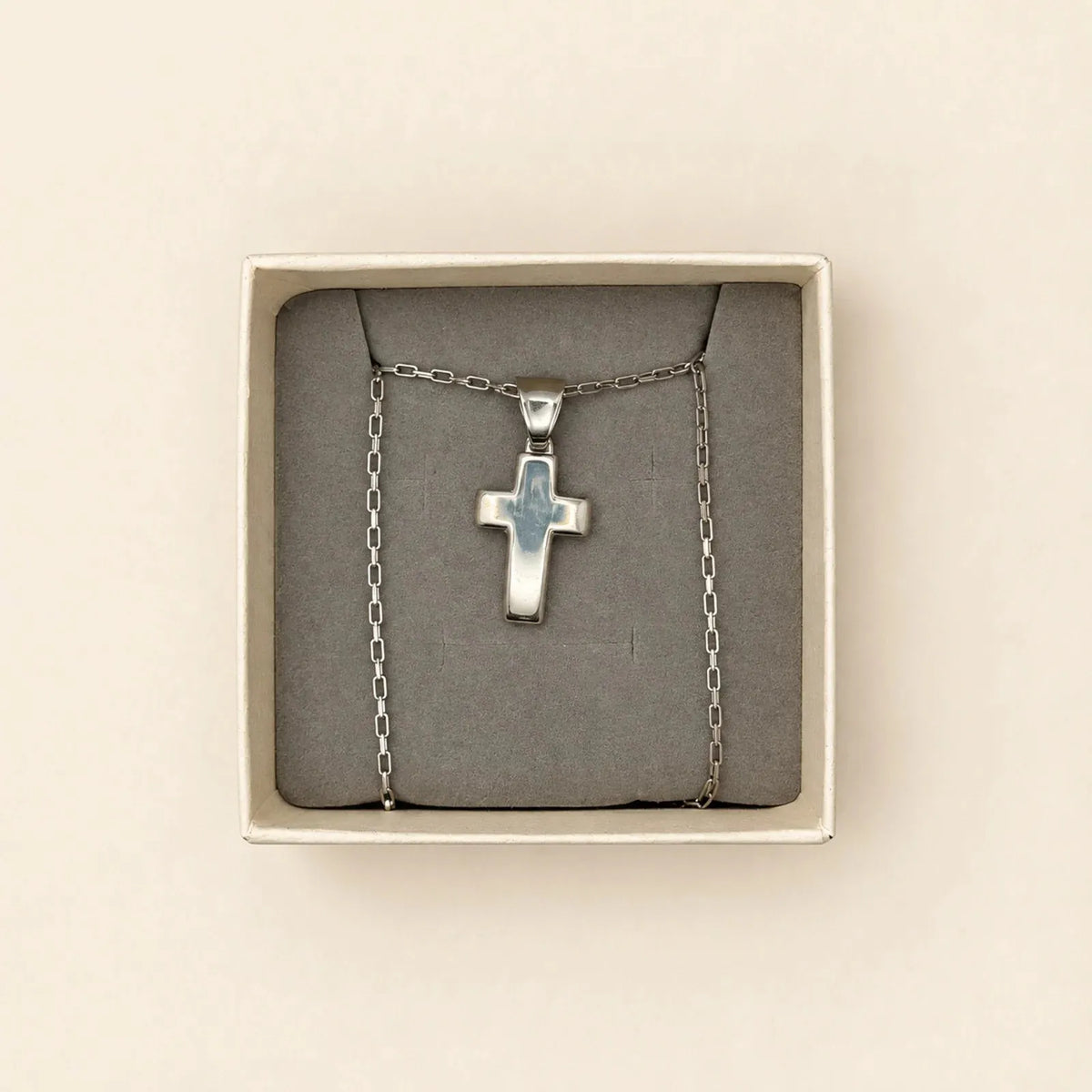 Collar con cruz