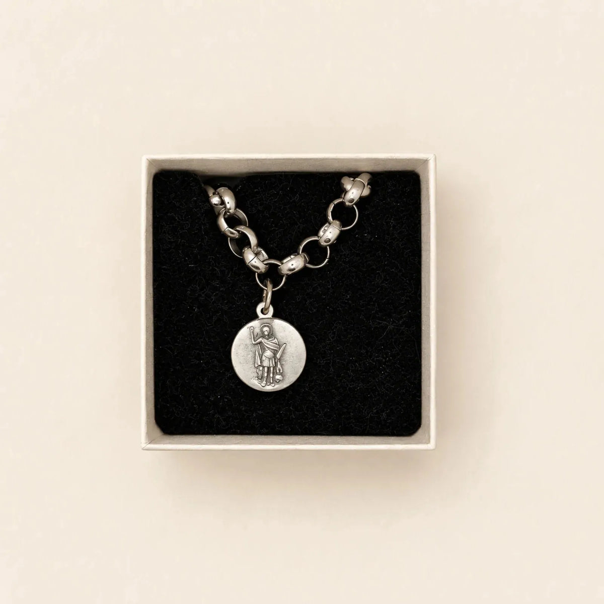 Pulsera de cadena con medalla