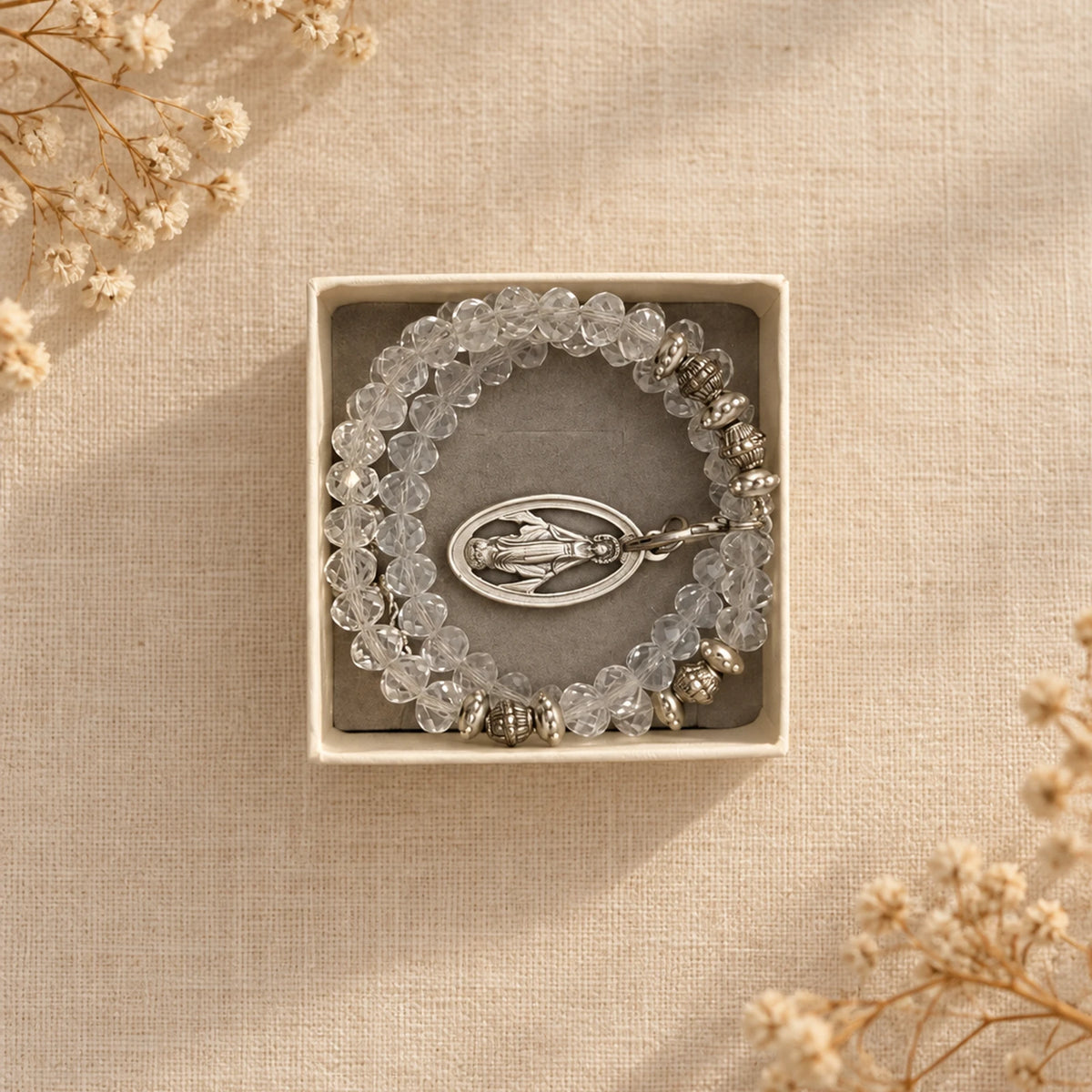 Pulsera de cuentas de cristal transparente con medalla Milagrosa